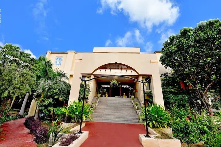 Фатехпур-Сикри: Kadamb Kunj Resort - Bharatpur