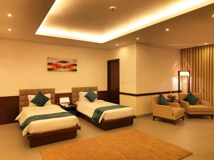 Бангалор: 24 Tech Hotel