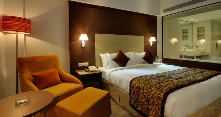 Раджкот: Platinum Hotel