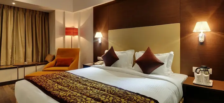 Раджкот: Platinum Hotel