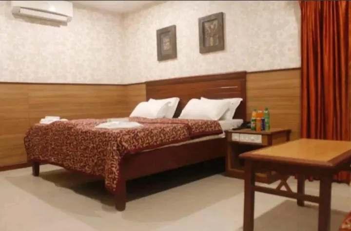 Курумбур: Hotel Chitra Park