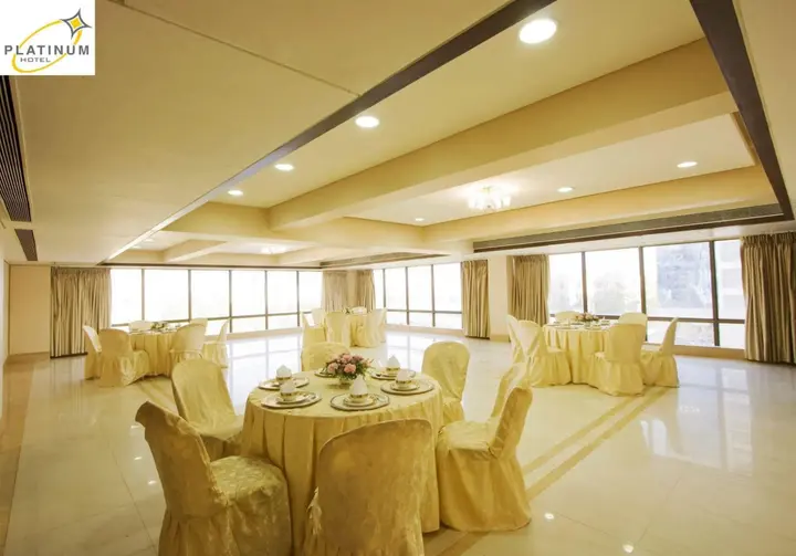 Ахмедабад: Platinum Residency