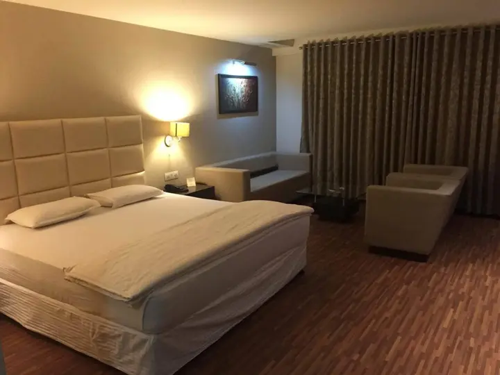 Ахмедабад: Hotel Platinum Inn