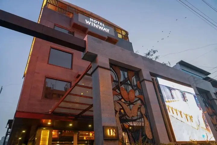 Индаур: Hotel Winway