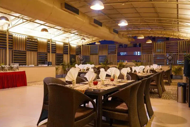 Индаур: Hotel Winway