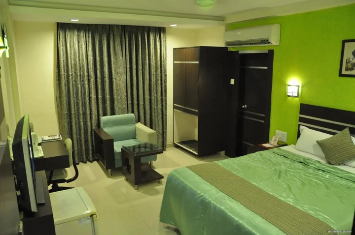 Сурат: Best Western Yuvraj