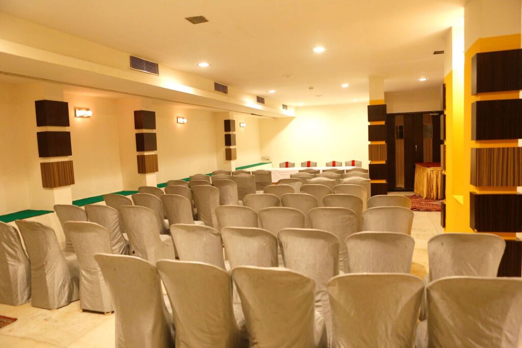 Сурат: Best Western Yuvraj