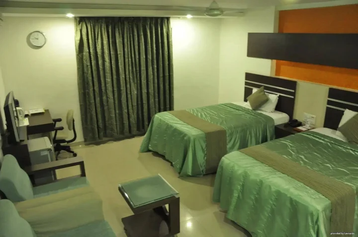 Сурат: Best Western Yuvraj