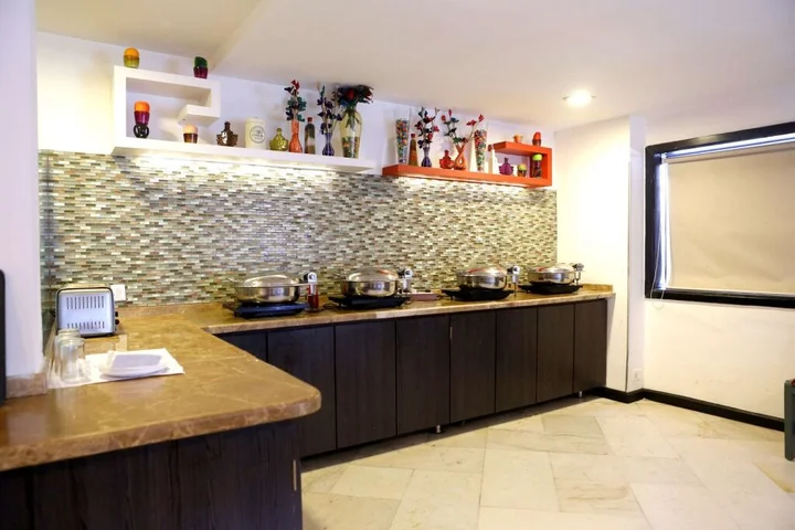 Сурат: Best Western Yuvraj