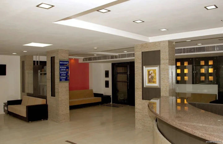 Сурат: Best Western Yuvraj