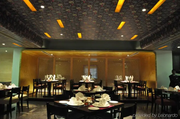 Нойда: Mosaic Original, Noida
