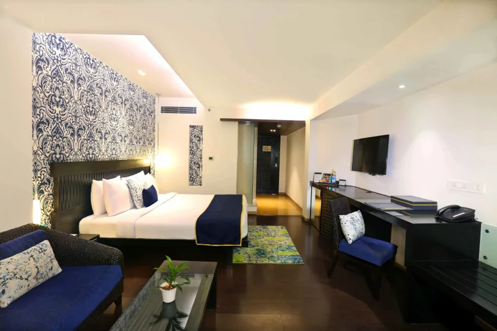 Нойда: Mosaic Original, Noida