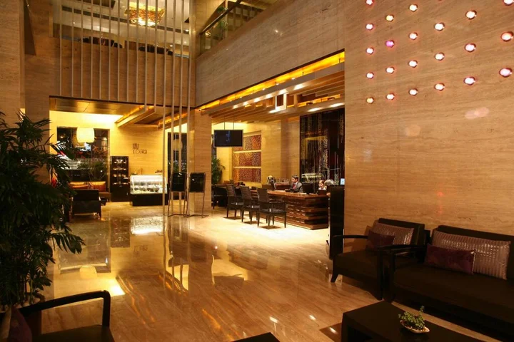 Нойда: Mosaic Original, Noida
