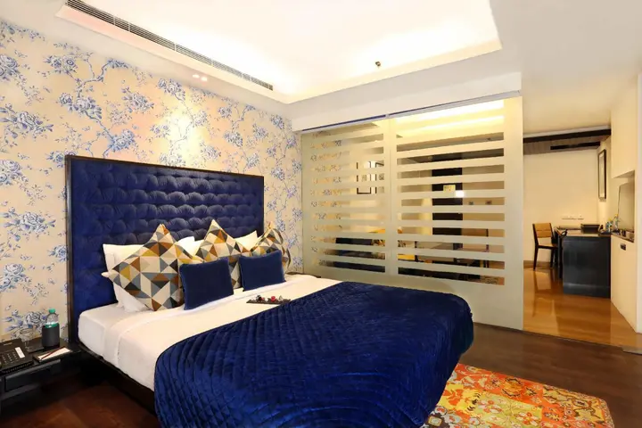 Нойда: Mosaic Original, Noida