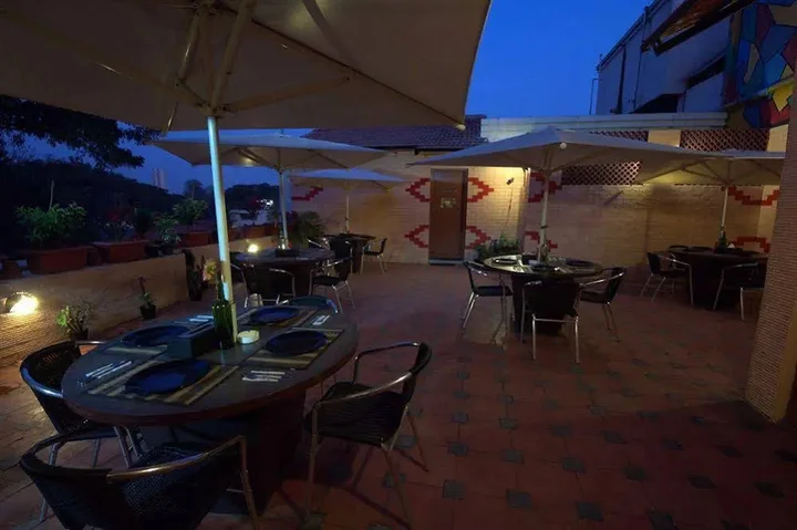 Бангалор: HM Suites & Studios