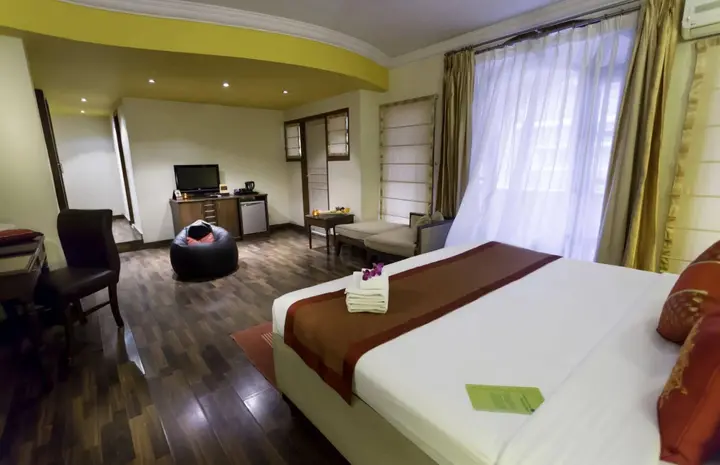 Бангалор: HM Suites & Studios