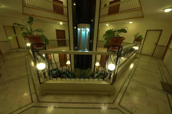 Бангалор: HM Suites & Studios