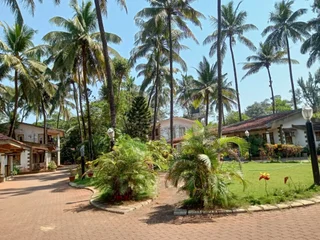 Йесейд: Golden Swan Beach Resort