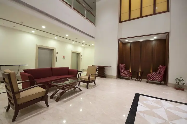 Зиракпур: Golden Plaza Hotel