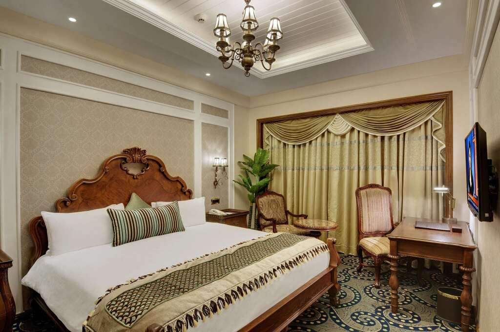 Нашик: Express Inn The Business Luxury Hotel