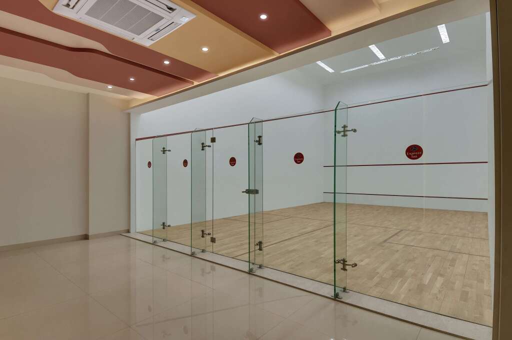 Нашик: Express Inn The Business Luxury Hotel