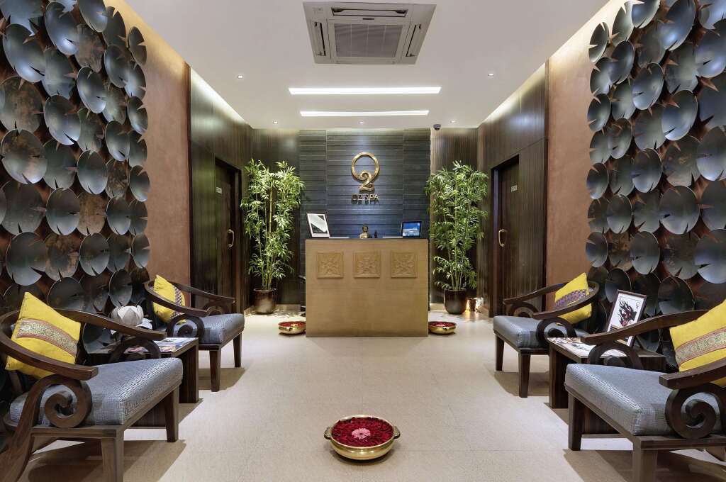 Нашик: Express Inn The Business Luxury Hotel