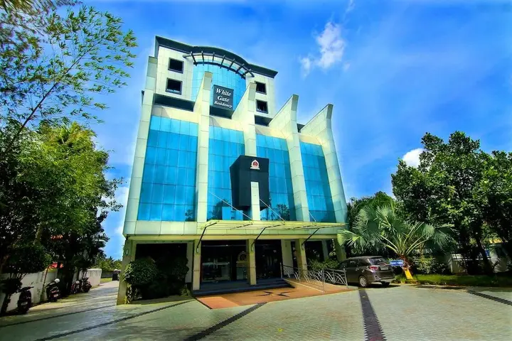 Вайком: White Gate Residency