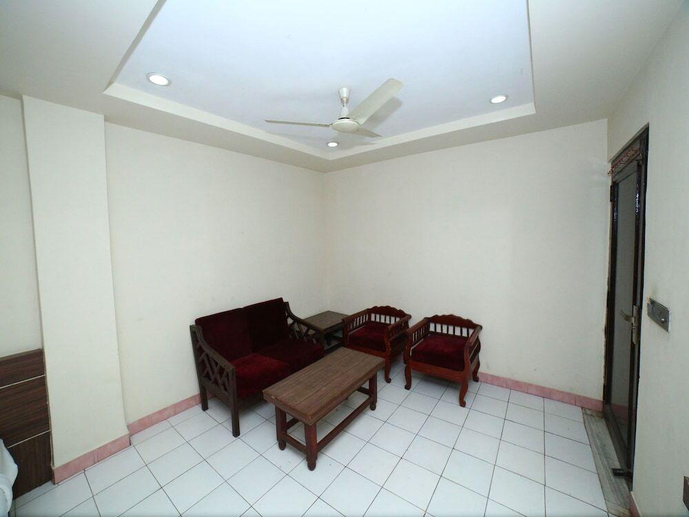 Гвалиор: Hotel Surbhi