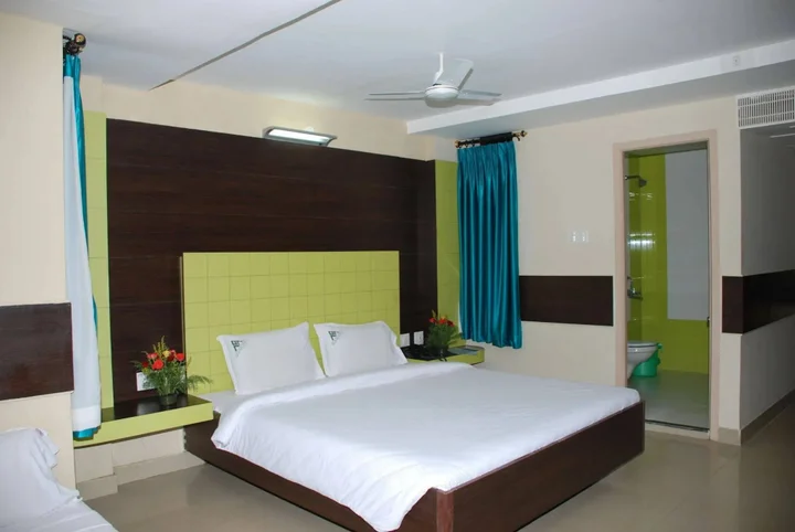 Пудучерри: MGR Regency Hotel