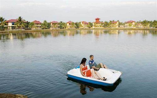 Талайолапарамбу: Kalathil Lake Resort