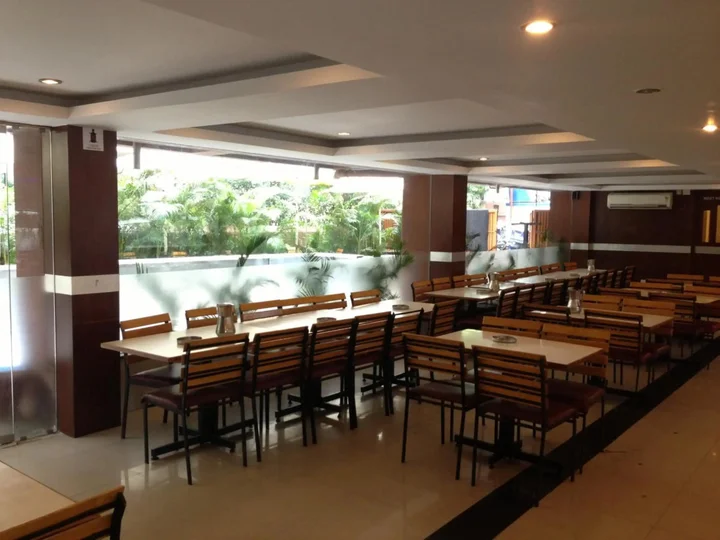 Бангалор: Hotel Empire International - Koramangala