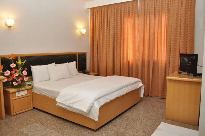 Бангалор: Hotel Pearl Inn