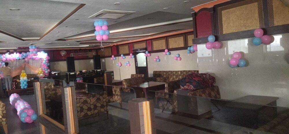 Катра: Hotel Meridian Palace