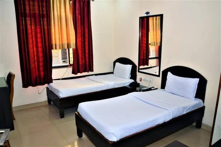Горакхпур: Hotel Pradeep