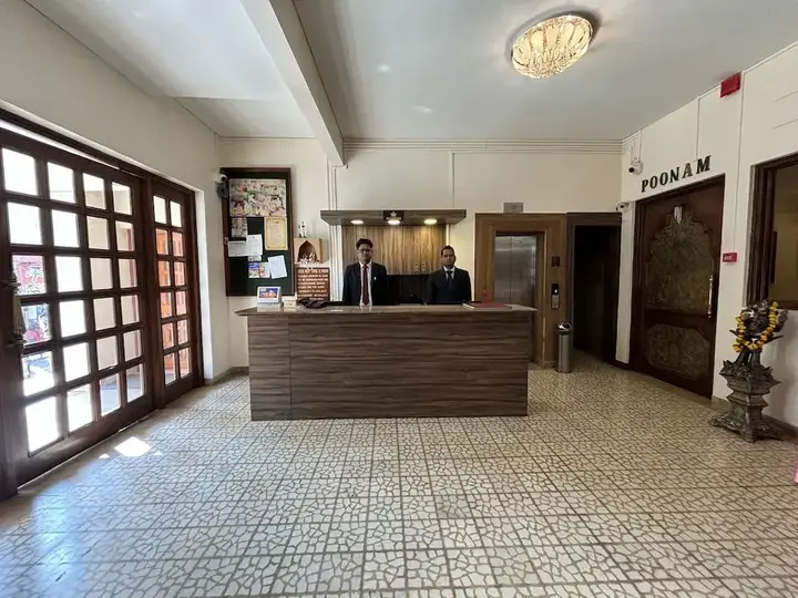 Горакхпур: Hotel Pradeep