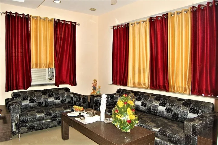 Горакхпур: Hotel Pradeep