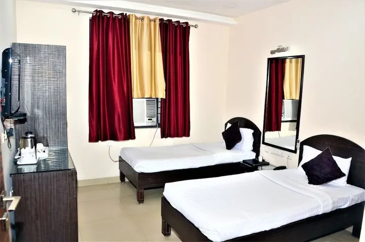 Горакхпур: Hotel Pradeep