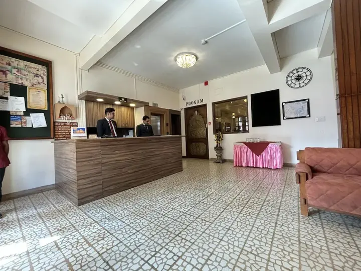 Горакхпур: Hotel Pradeep