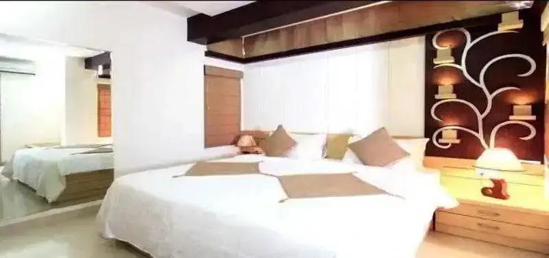 Бангалор: Krishinton Suites