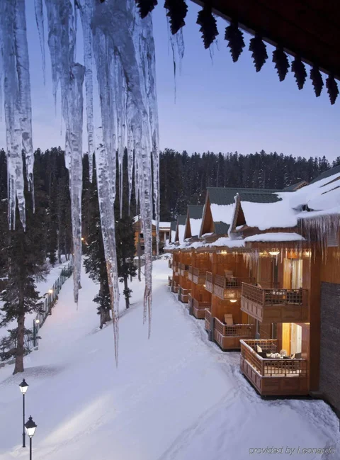 Гульмарг: The Khyber Himalayan Resort & Spa
