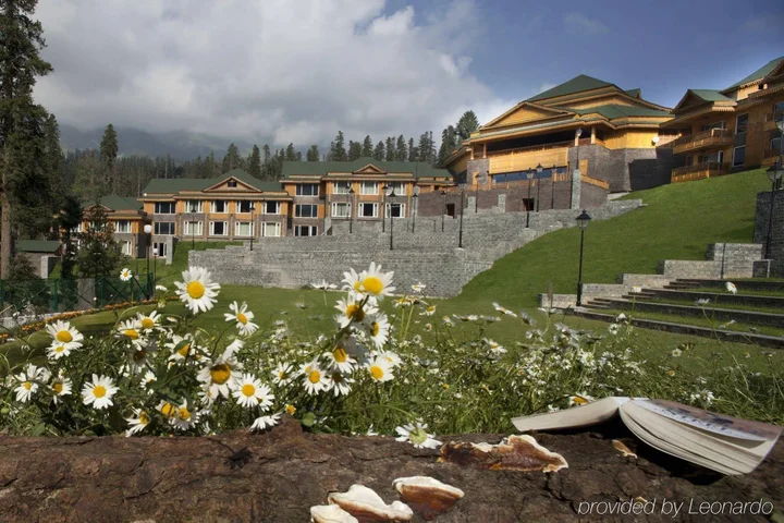 Гульмарг: The Khyber Himalayan Resort & Spa