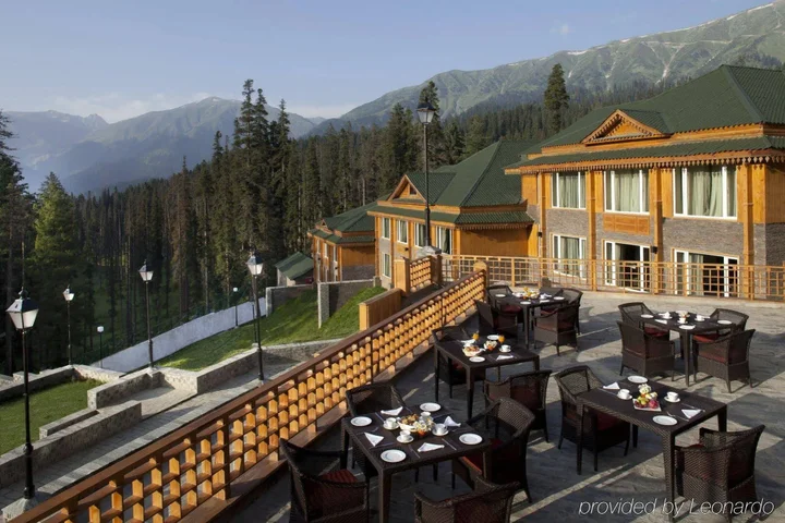 Гульмарг: The Khyber Himalayan Resort & Spa