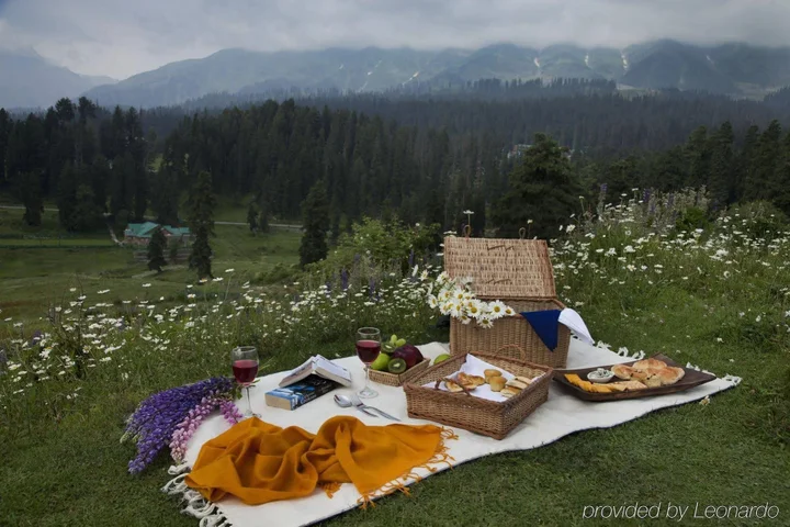 Гульмарг: The Khyber Himalayan Resort & Spa