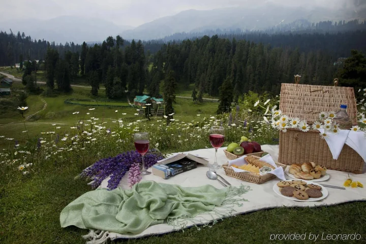 Гульмарг: The Khyber Himalayan Resort & Spa