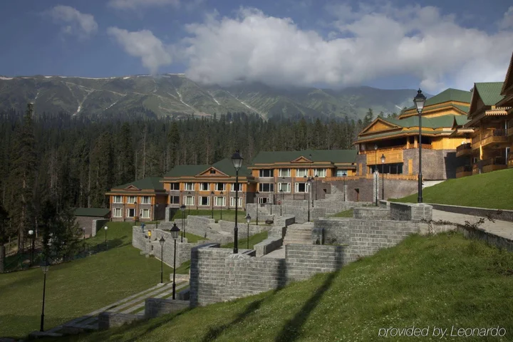 Гульмарг: The Khyber Himalayan Resort & Spa