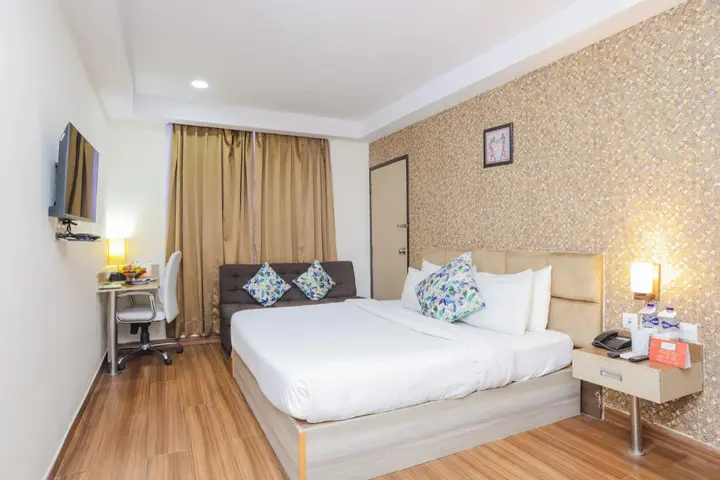 Бахадрабад: Hyphen Grand Hotel