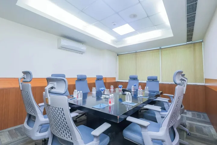 Нойда: Hotel Hyphen Noida