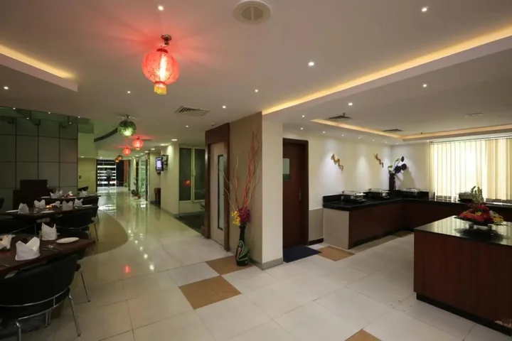 Нойда: Hotel Hyphen Noida