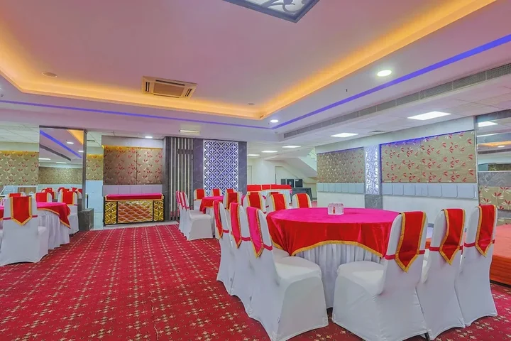 Нойда: Hotel Hyphen Noida