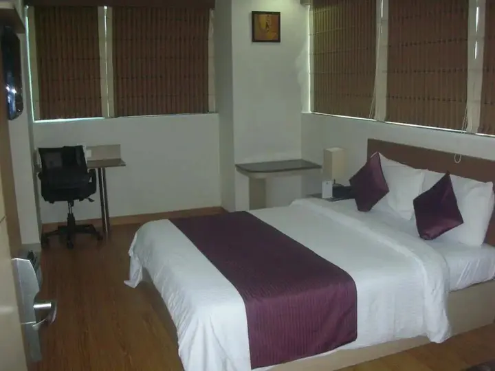 Нойда: Hotel Hyphen Noida
